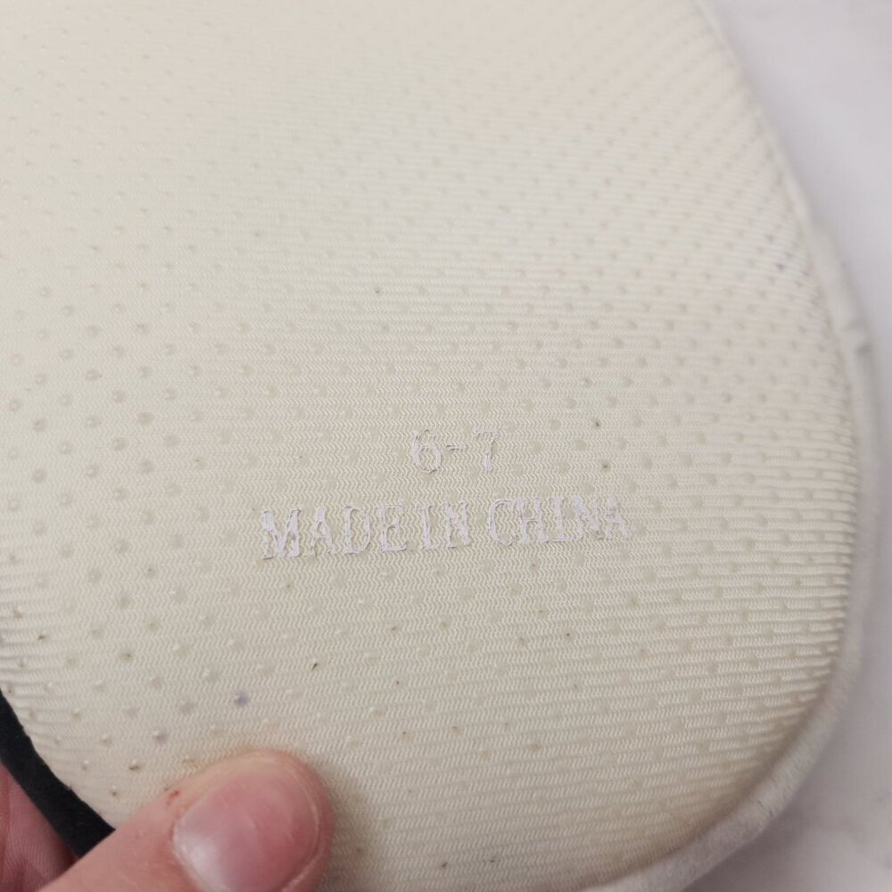 NWT Original Squishmallows Jazwares Christmas Slippers Cat Christmas Tree 6-7 - Picture 7 of 7